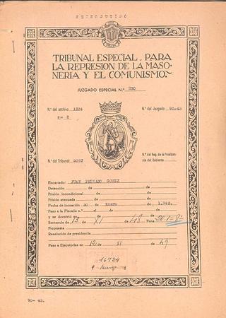 Foto del informe del tribunal especial para la represión de la masonería y el comunismo guardado en el Archivo de la Guerra Civil de Salamanca.